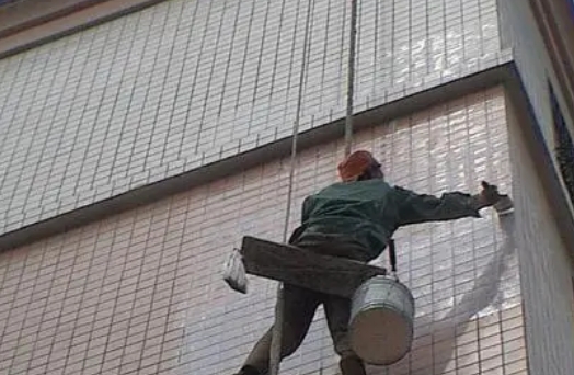 黄石市卫生间漏水维修公司分享下黄石市外墙防水的必要性。