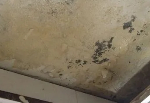 黄石市阳台漏水维修公司分享下黄石市卫生间渗水维修需要注意哪些问题。